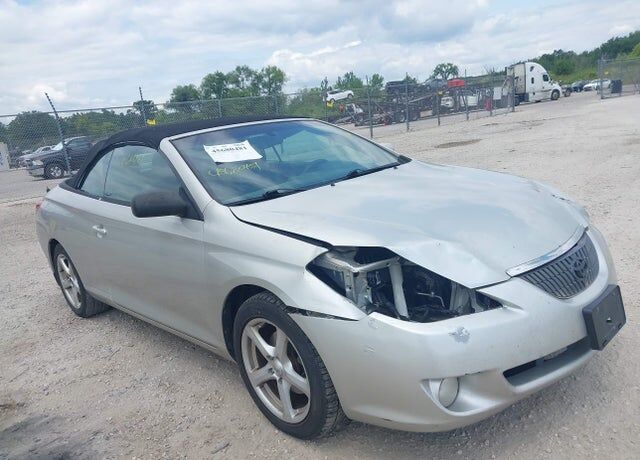 2004 TOYOTA Camry Solara