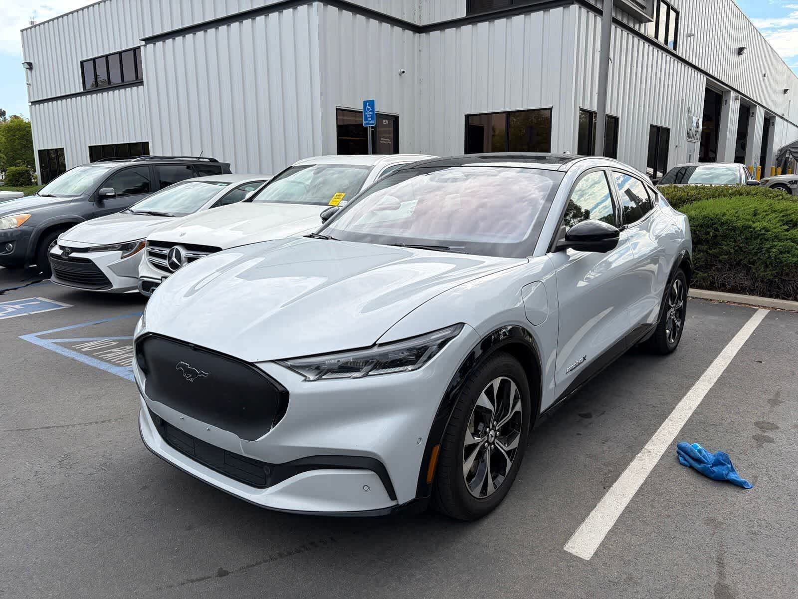 2021 FORD Mach-E