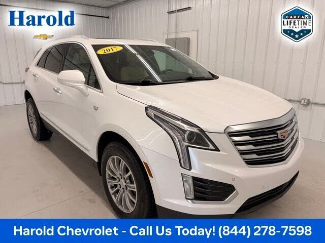 2017 CADILLAC XT5