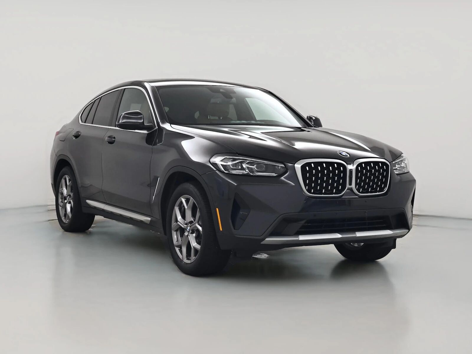 2023 BMW X4