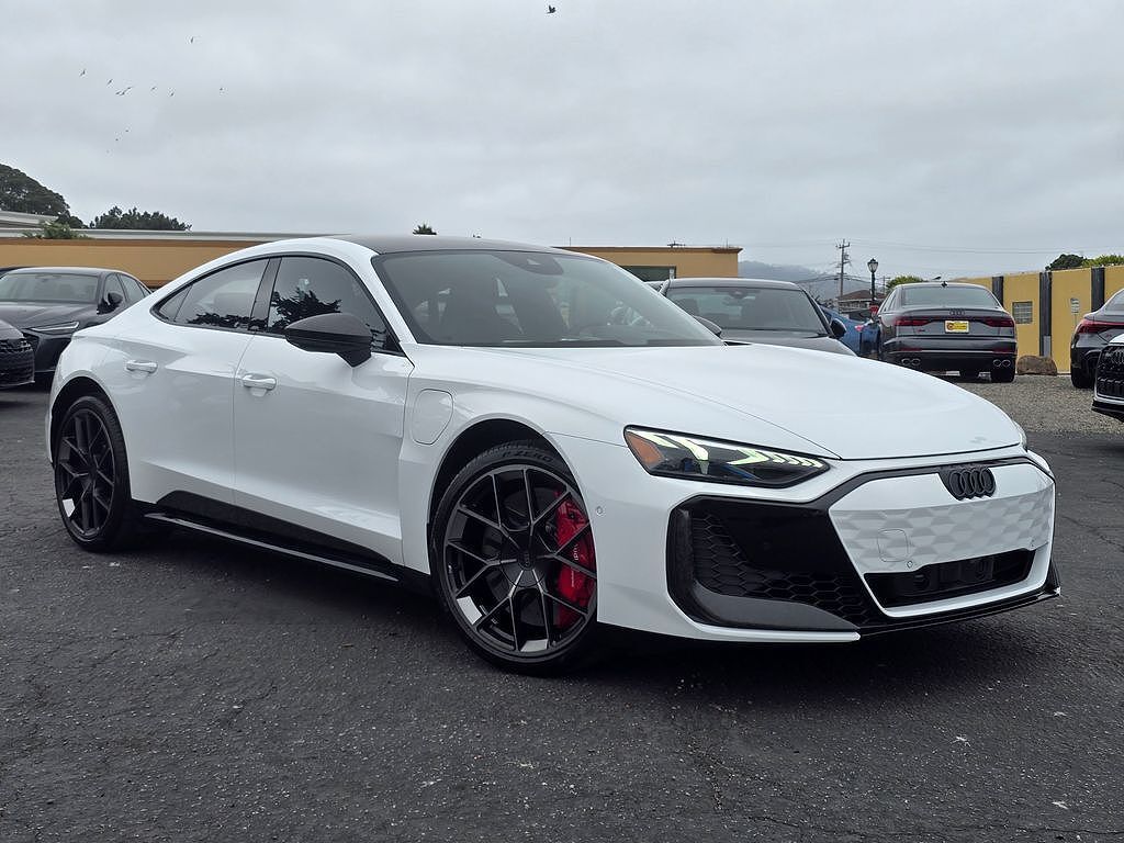 2026 AUDI RS e-tron GT