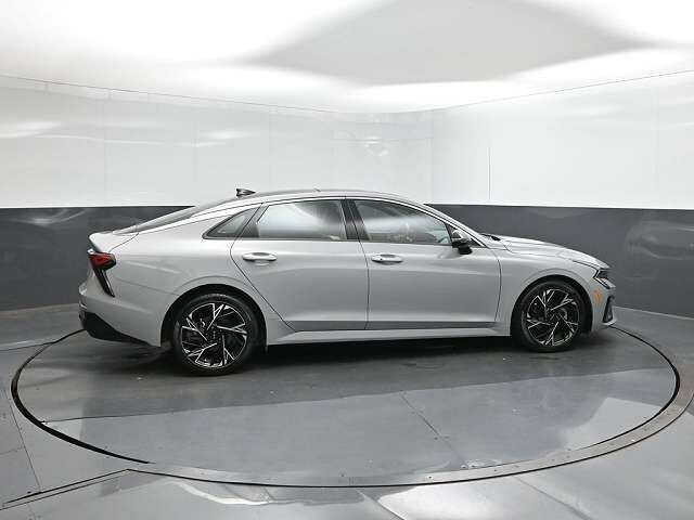 2025 KIA K5