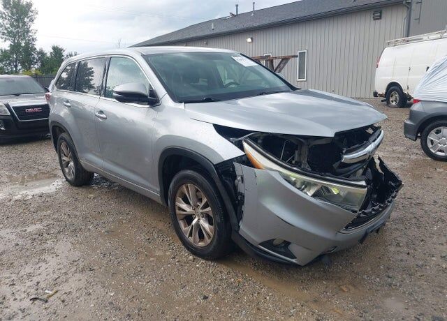 2015 TOYOTA Highlander