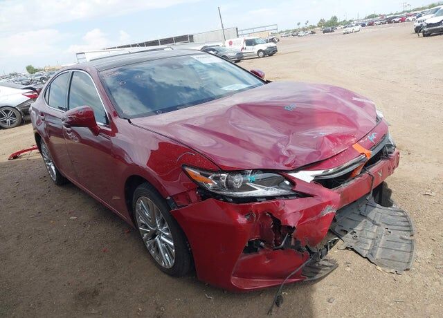 2016 LEXUS ES