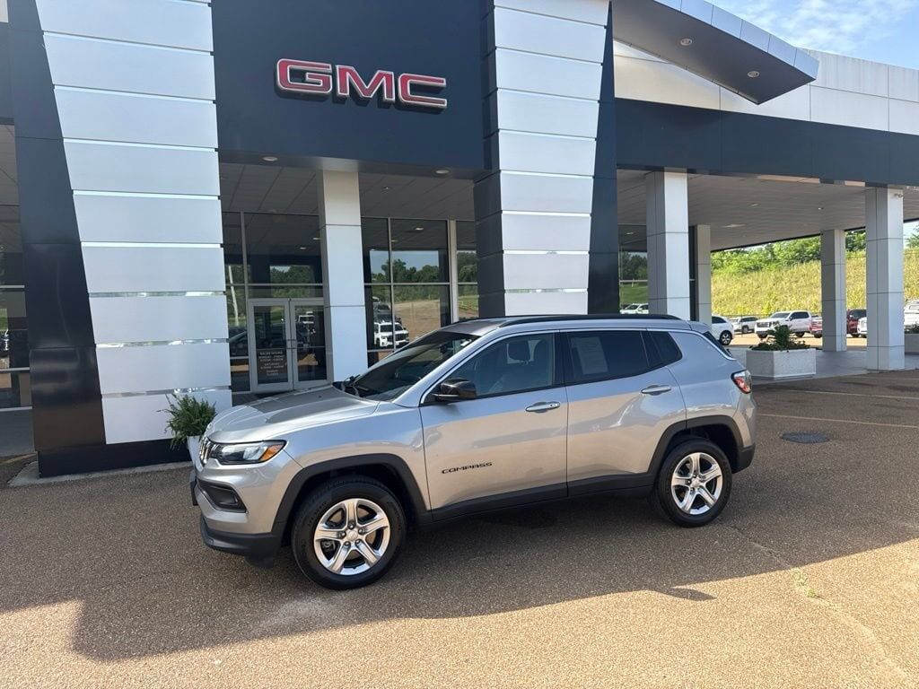 2023 JEEP Compass