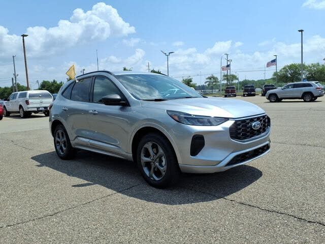 2024 FORD Escape