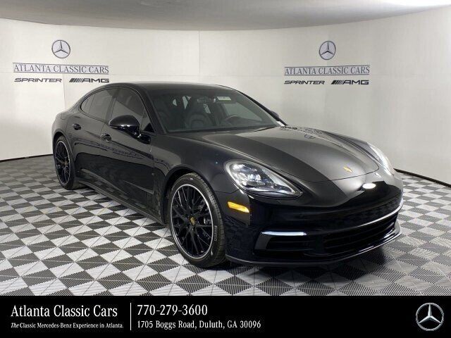 2018 PORSCHE Panamera