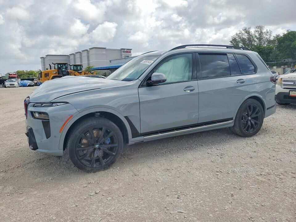 2026 BMW X7
