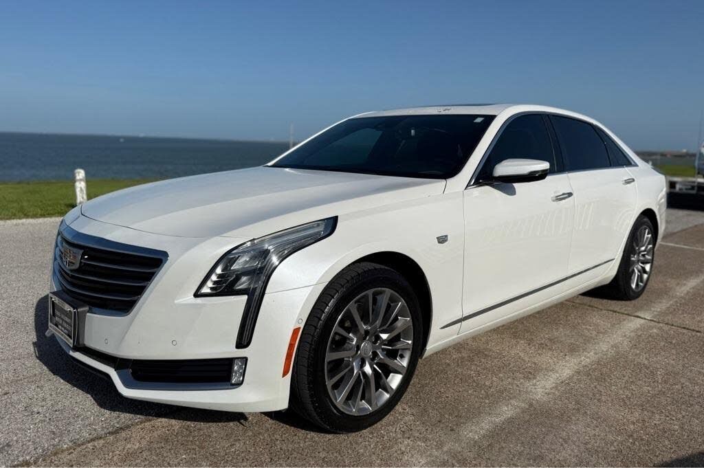 2017 CADILLAC CT6