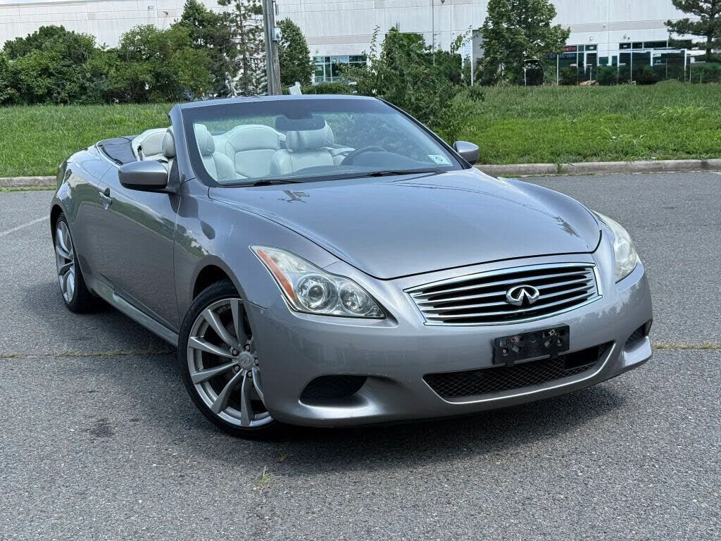 2009 INFINITI G37