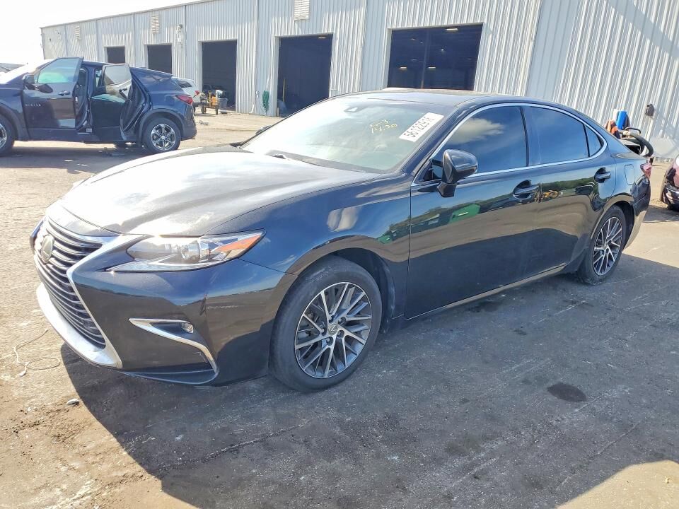 2016 LEXUS ES