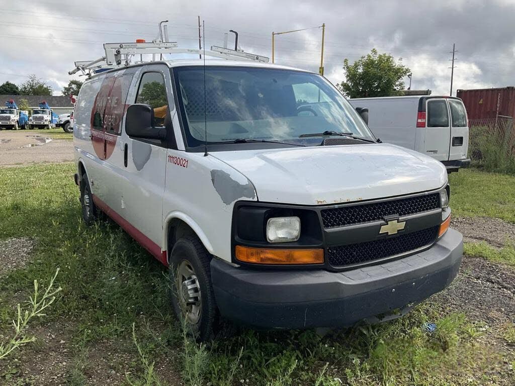 2011 CHEVROLET Express