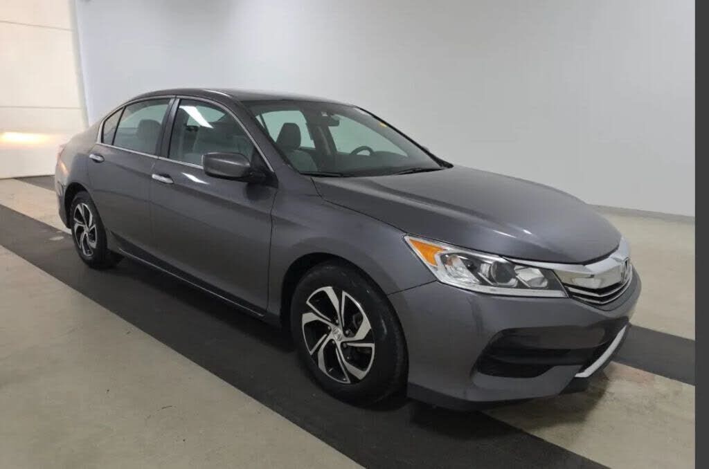 2017 HONDA Accord