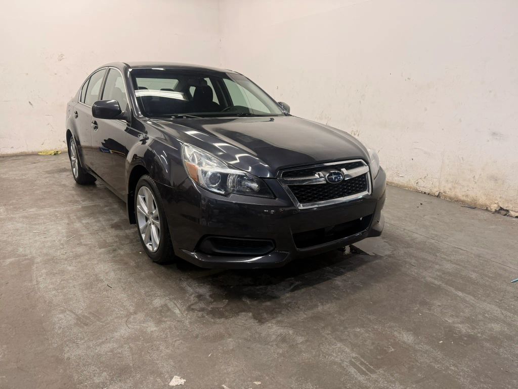 2013 SUBARU Legacy