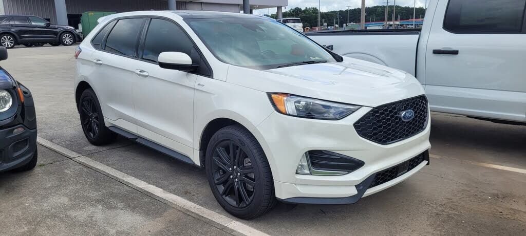 2023 FORD Edge