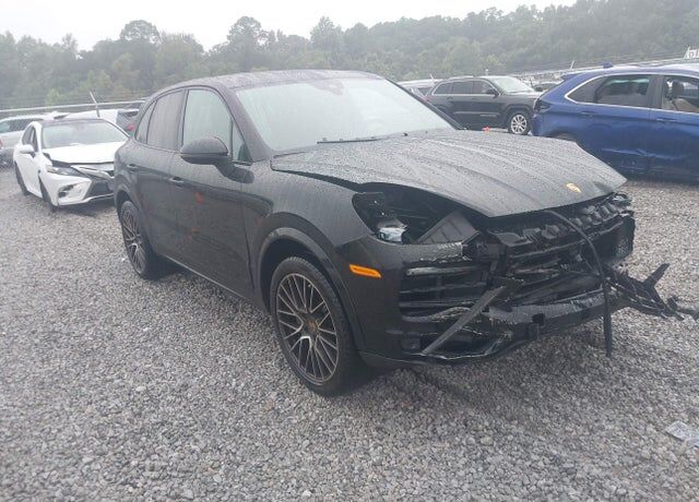 2020 PORSCHE Cayenne