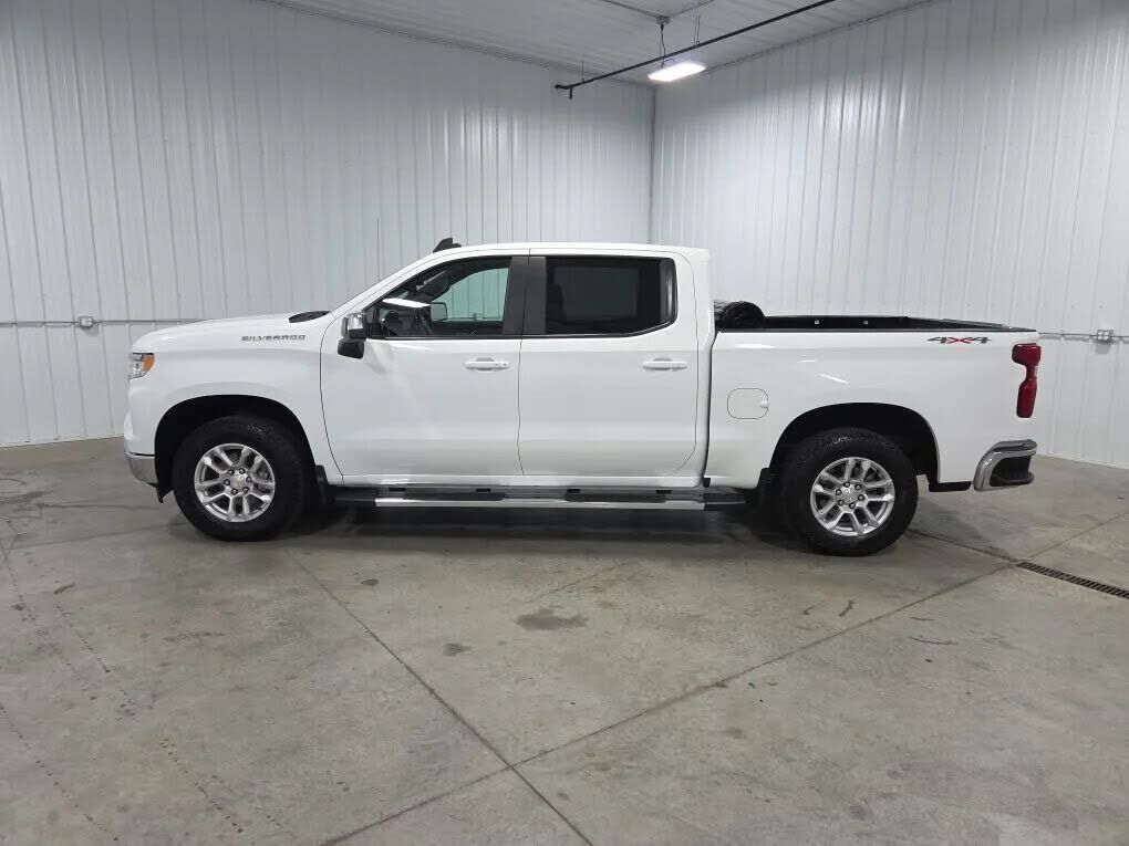 2023 CHEVROLET Silverado