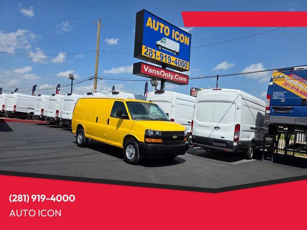 2022 CHEVROLET Express