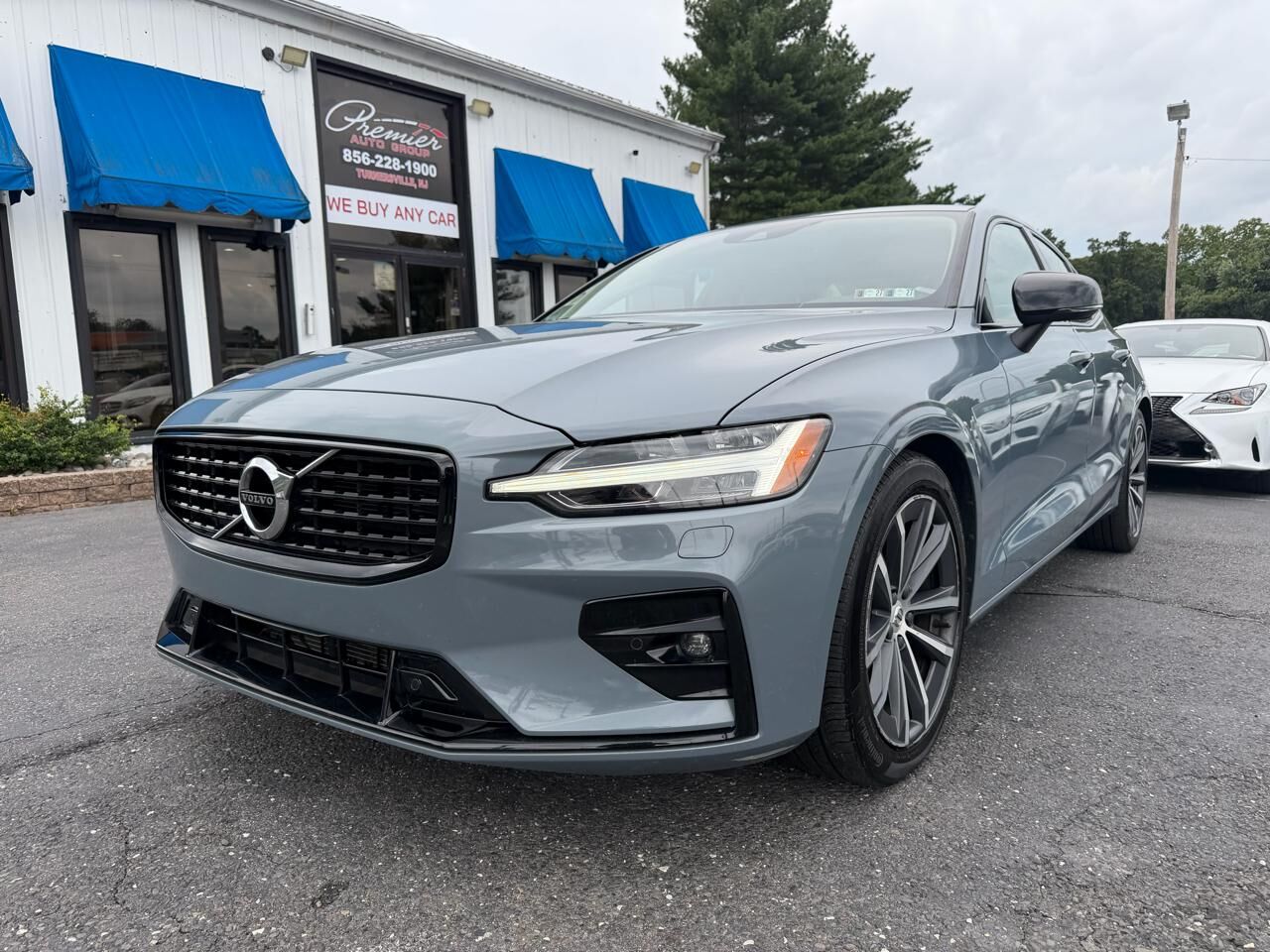 2022 VOLVO S60