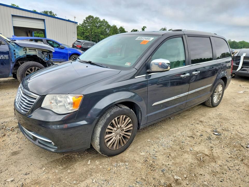 2012 CHRYSLER Town and Country