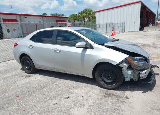 2019 TOYOTA Corolla
