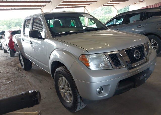 2015 NISSAN Frontier