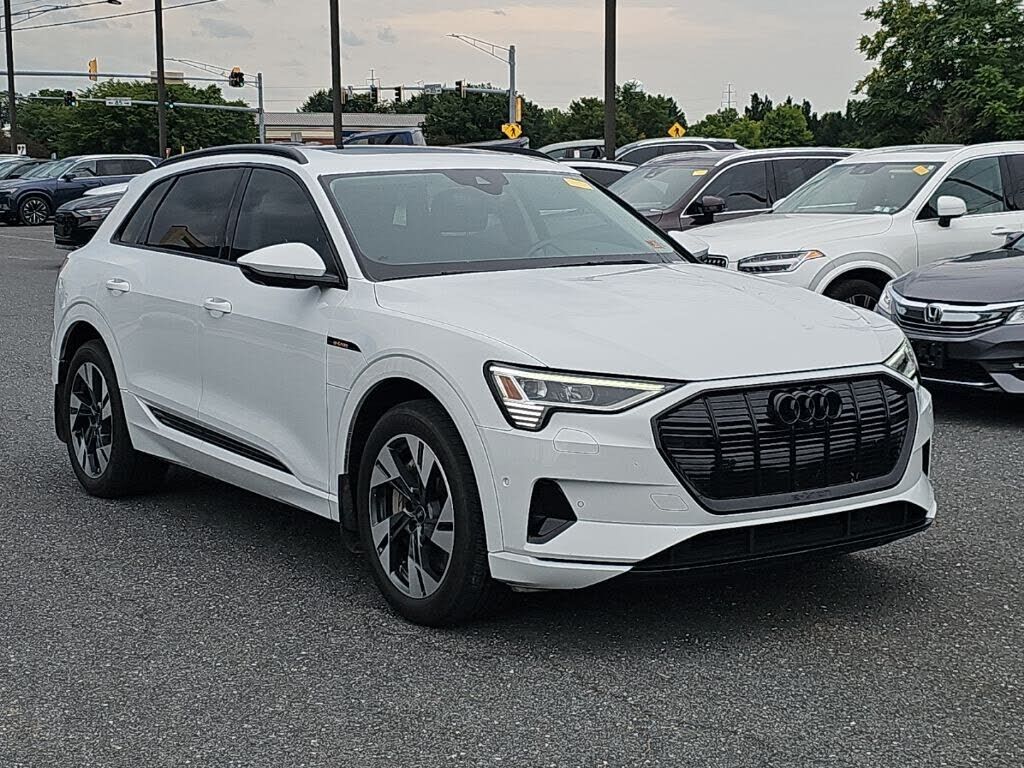 2021 AUDI e-tron