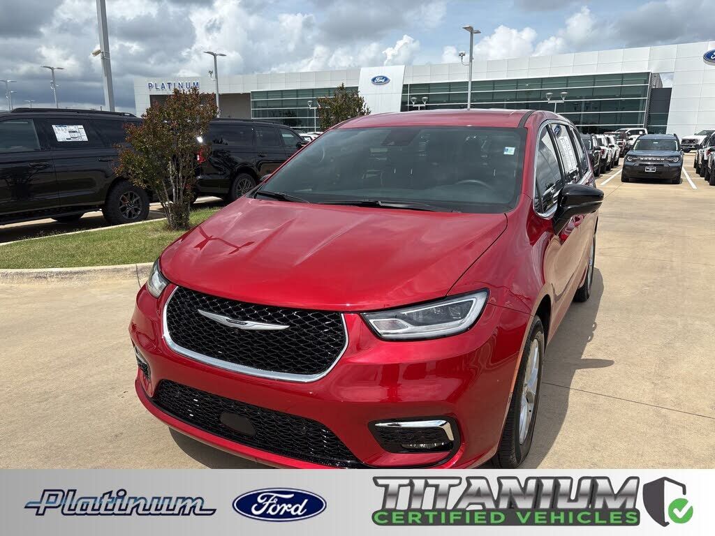 2025 CHRYSLER Pacifica