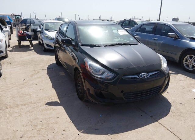 2014 HYUNDAI Accent