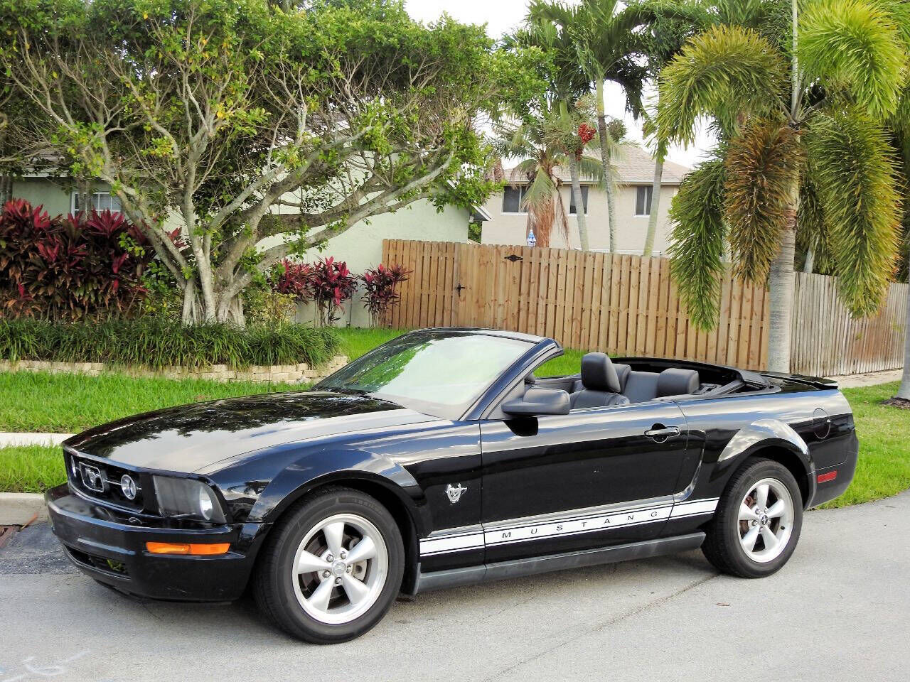 2009 FORD Mustang