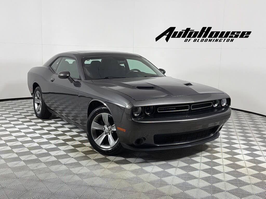 2016 DODGE Challenger