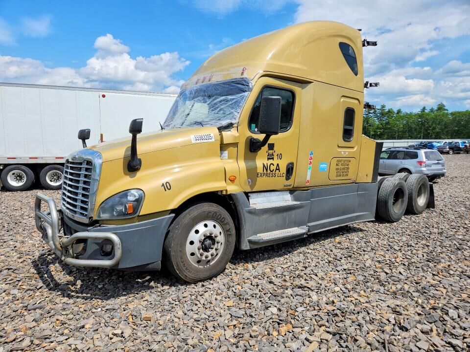 2016 FREIGHTLINER Cascadia