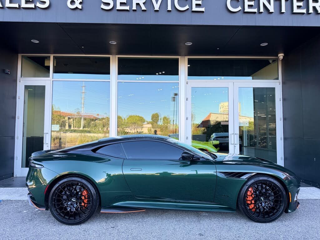 2023 ASTON MARTIN DBS