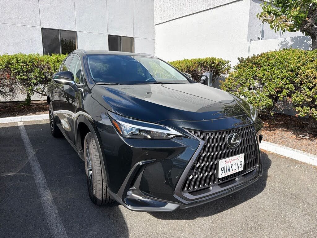 2025 LEXUS NX