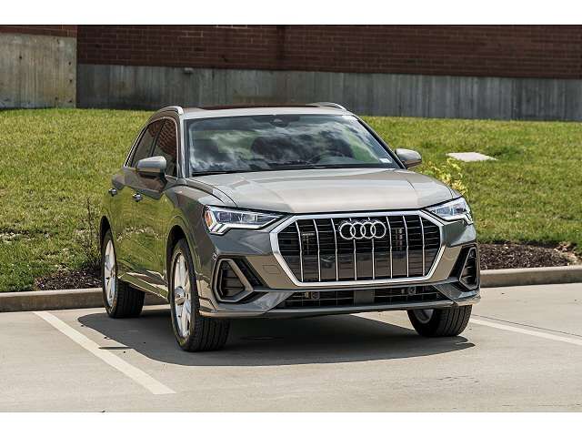 2023 AUDI Q3