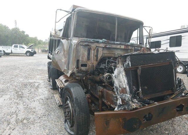 1997 VOLVO TRUCK WG