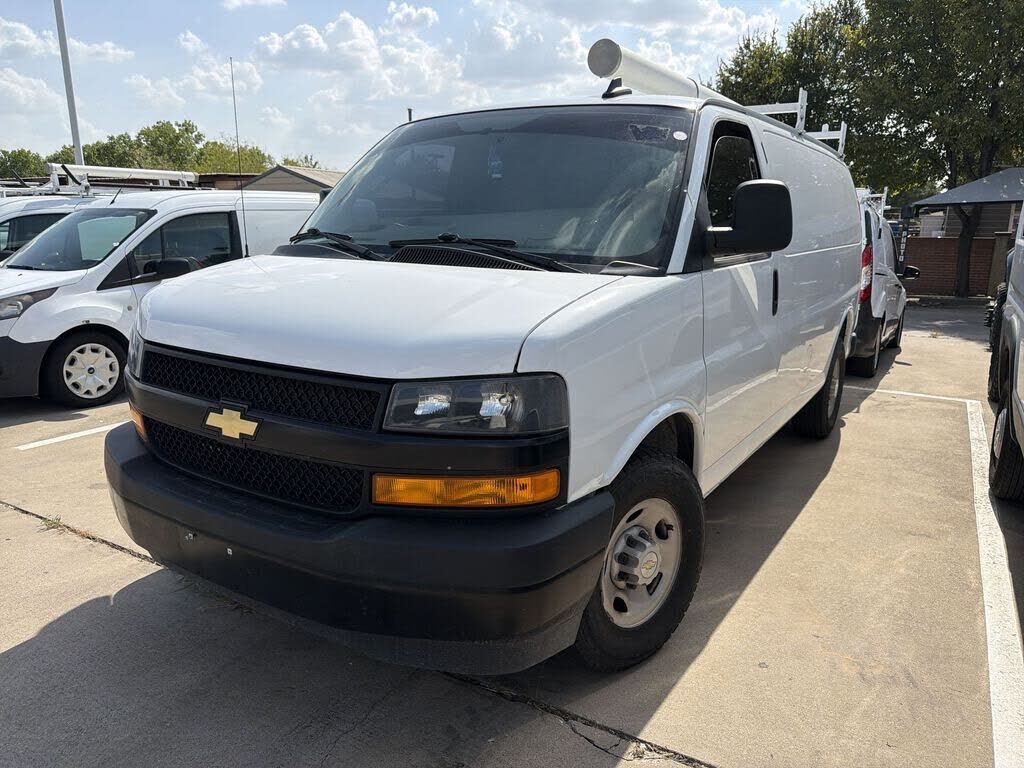 2024 CHEVROLET Express