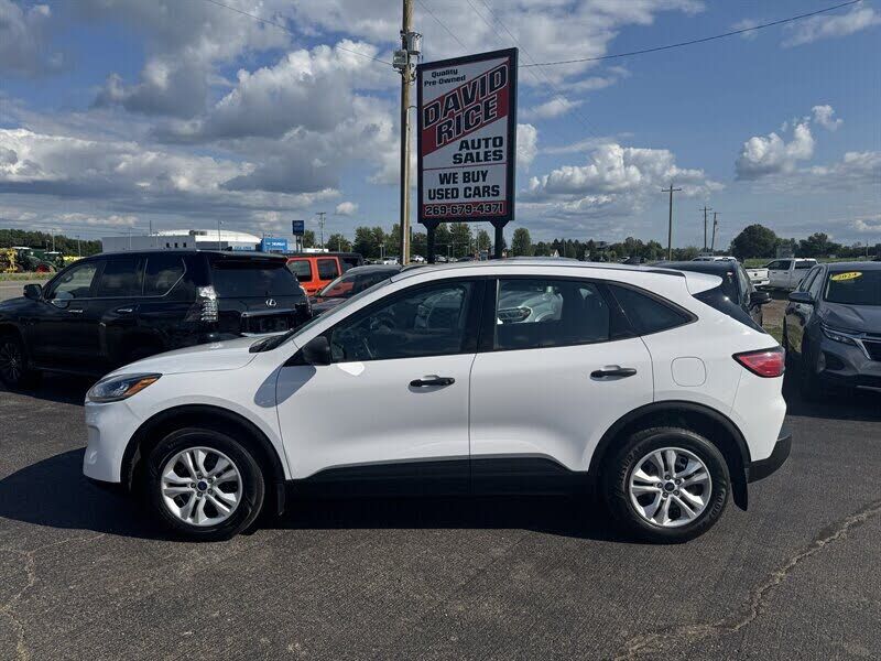 2022 FORD Escape