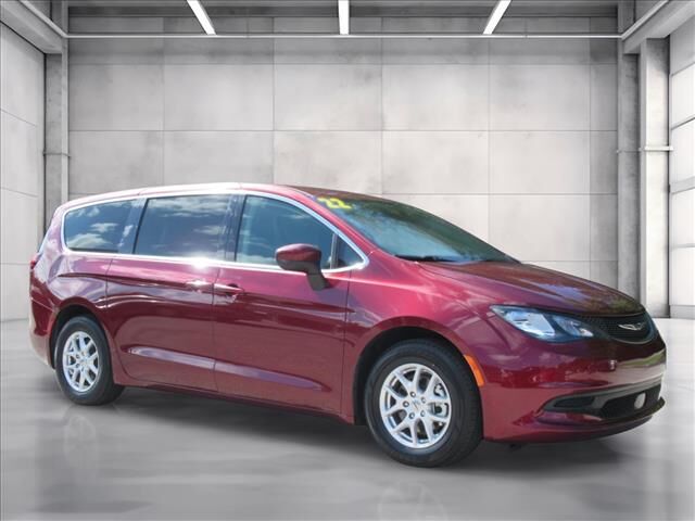 2022 CHRYSLER Voyager