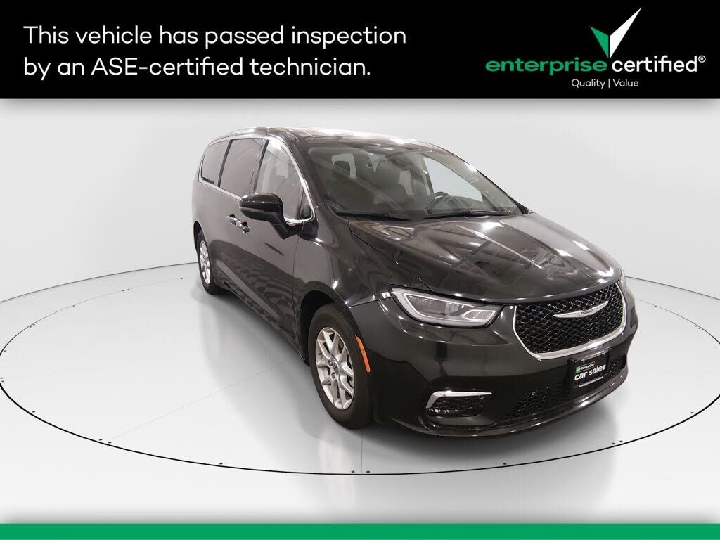 2023 CHRYSLER Pacifica