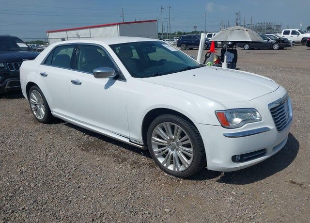 2011 CHRYSLER 300