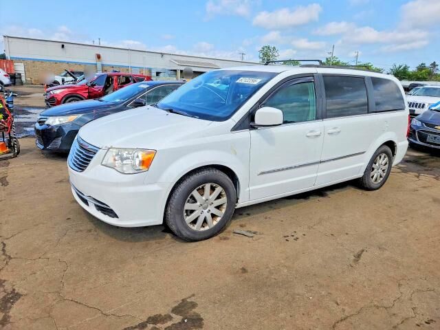 2016 CHRYSLER Town and Country