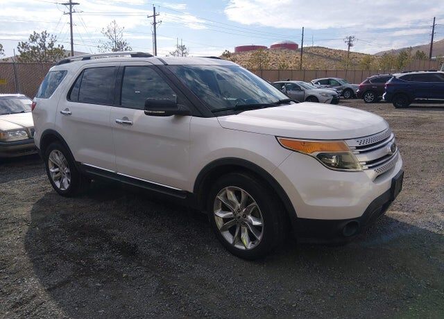 2014 FORD Explorer