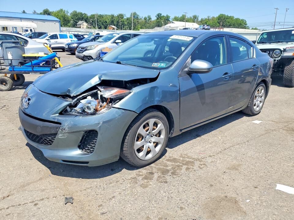 2012 MAZDA Mazda3