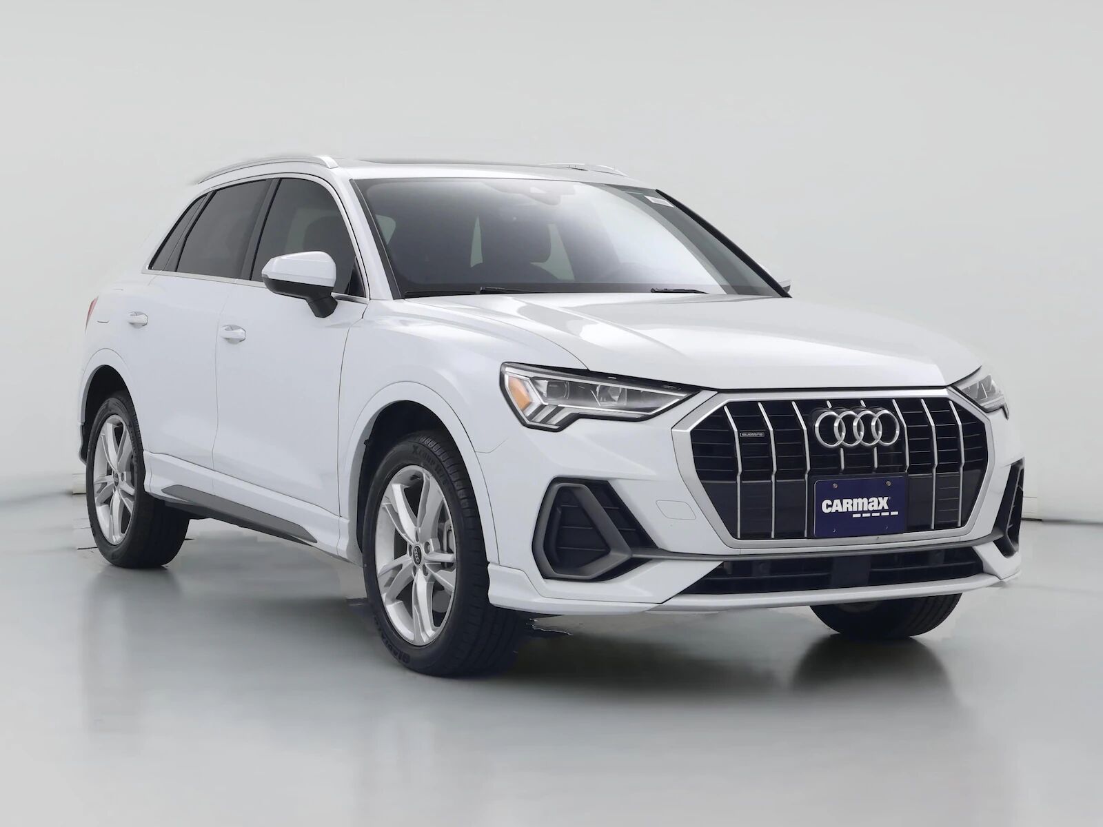 2023 AUDI Q3