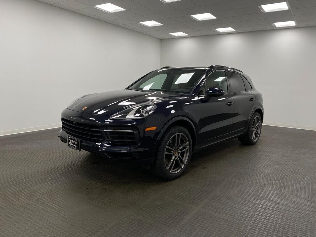 2023 PORSCHE Cayenne