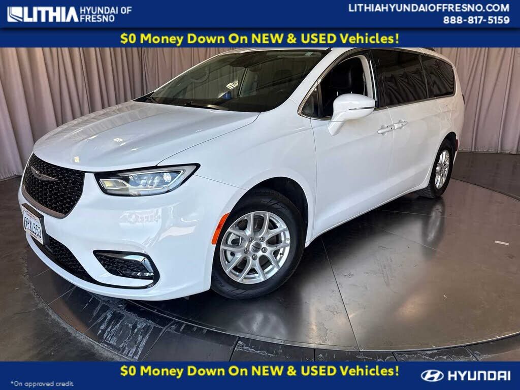2022 CHRYSLER Pacifica