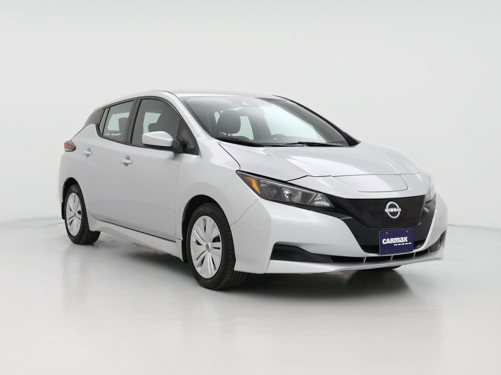 2025 NISSAN Leaf