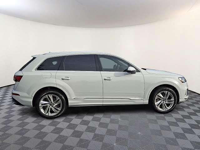 2023 AUDI Q7