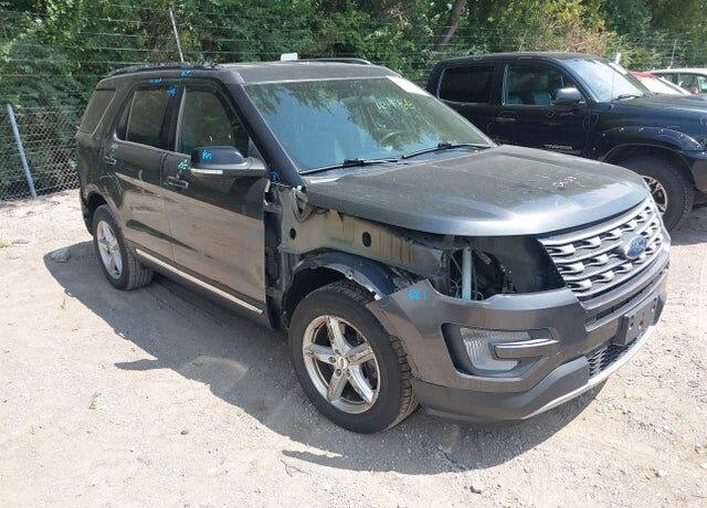2017 FORD Explorer